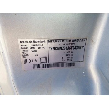 mitsubishi colt berlina 3 (cz) del año 2006