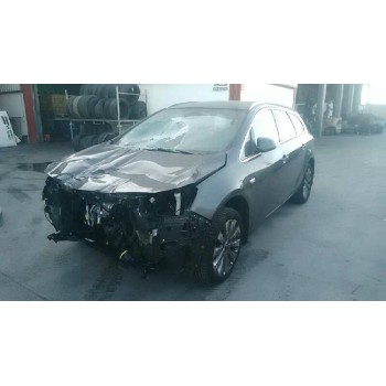 opel astra j sports tourer del año 2011