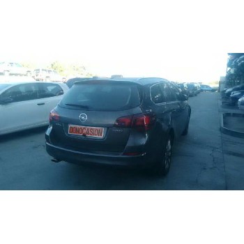 opel astra j sports tourer del año 2011