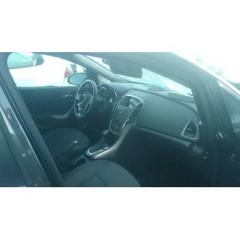 opel astra j sports tourer del año 2011