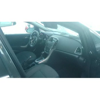 opel astra j sports tourer del año 2011