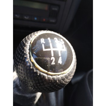 volkswagen golf iv berlina (1j1) del año 2003