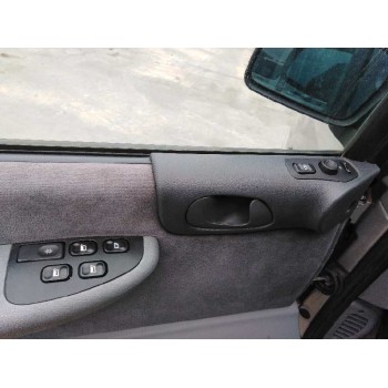 peugeot 806 del año 2000