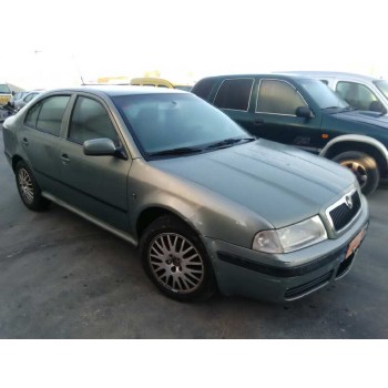 skoda octavia berlina (1u2) del año 2004