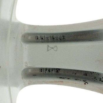 Recambio de llanta para volvo v70 familiar 2.5 20v cat referencia OEM IAM 9173713 6,5JX15X43 5H 5X110