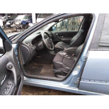 renault laguna ii (bg0) del año 2004