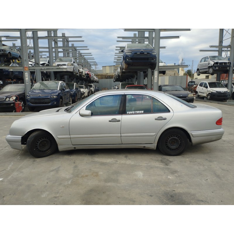MERCEDES-BENZ CLASE E (W210) BERLINA 1999