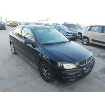 opel astra g berlina del año 2003