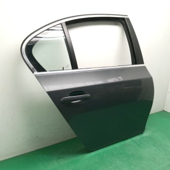 Recambio de puerta trasera derecha para bmw serie 5 berlina (e60) 2.5 24v turbodiesel cat referencia OEM IAM   