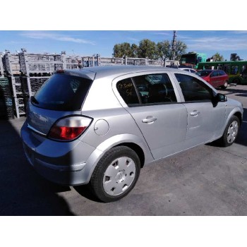 opel astra h berlina del año 2005