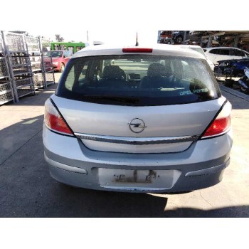 opel astra h berlina del año 2005