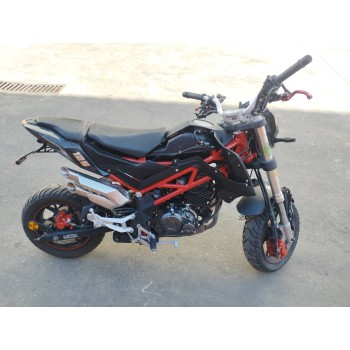 benelli bn 125 del año 2017