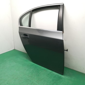 Recambio de puerta trasera derecha para bmw serie 5 berlina (e60) 2.5 24v turbodiesel cat referencia OEM IAM   
