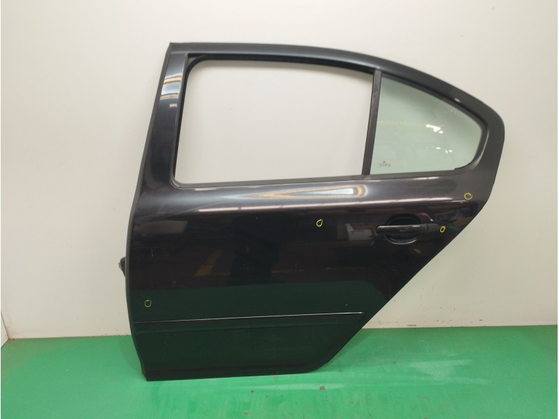 Recambio de puerta trasera izquierda para skoda octavia berlina (1z3) 1.9 tdi referencia OEM IAM  OBSERVAR FOTOS 