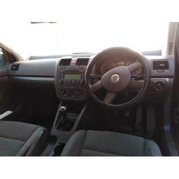 volkswagen golf v berlina (1k1) del año 2004