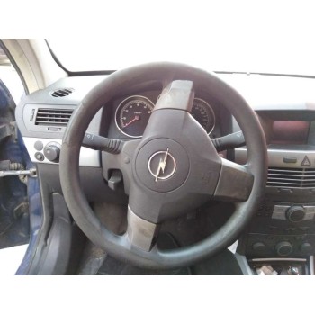 opel astra h berlina del año 2004