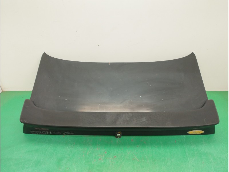 Recambio de tapa maletero para ford orion 1.6 referencia OEM IAM   