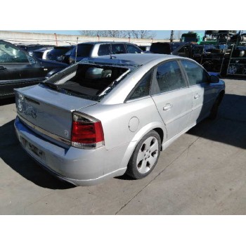 opel vectra c berlina del año 2003