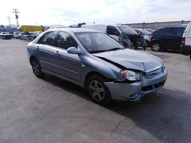KIA CERATO I SEDÁN (LD)