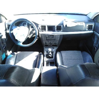 opel vectra c berlina del año 2003