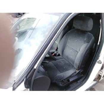 citroën xsara berlina del año 2001