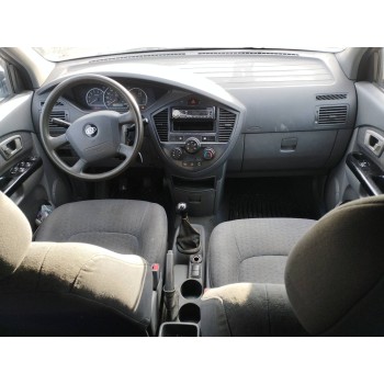 kia carens del año 2003