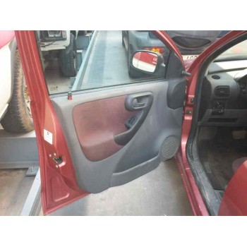 opel corsa c del año 2001