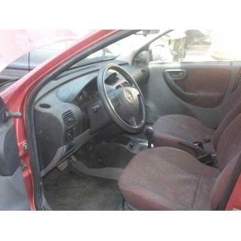 opel corsa c del año 2001