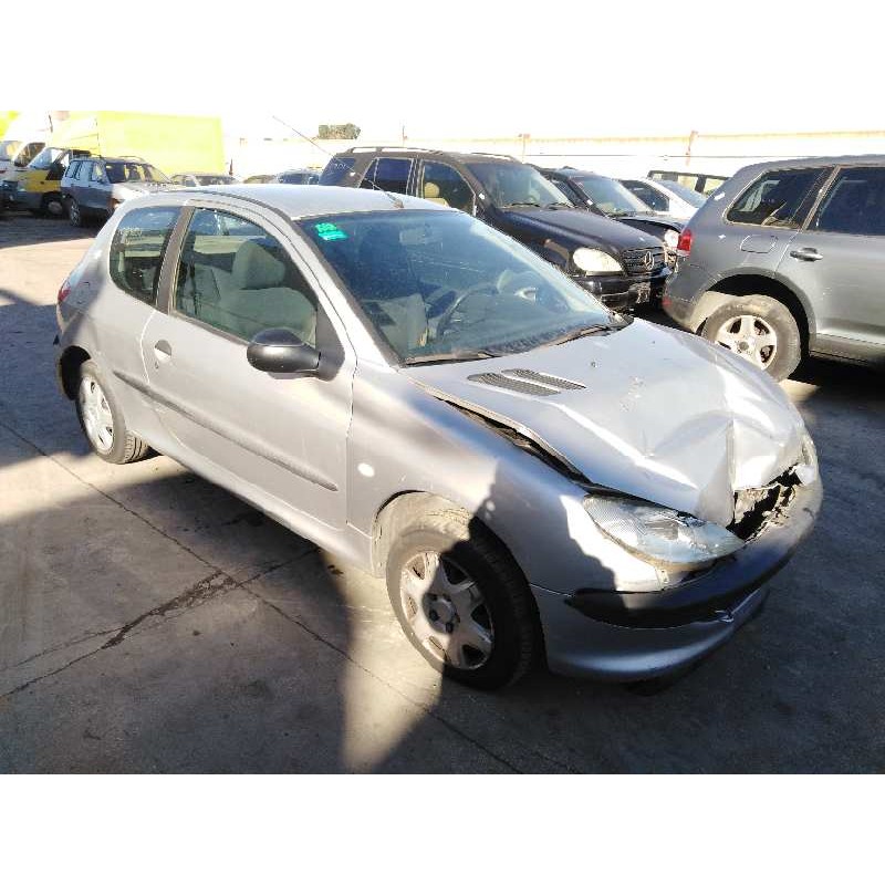 peugeot 206 berlina del año 2001