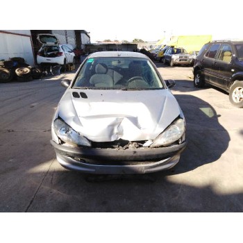 peugeot 206 berlina del año 2001