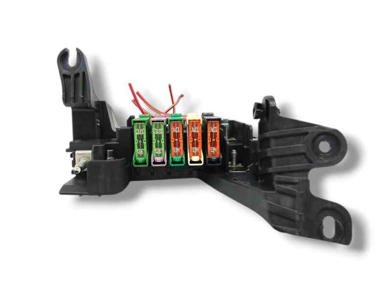 Recambio de caja reles / fusibles para mercedes-benz clase m (w166) 2.1 cdi cat referencia OEM IAM A1665402150  