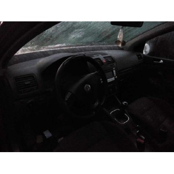 volkswagen golf v berlina (1k1) del año 2007