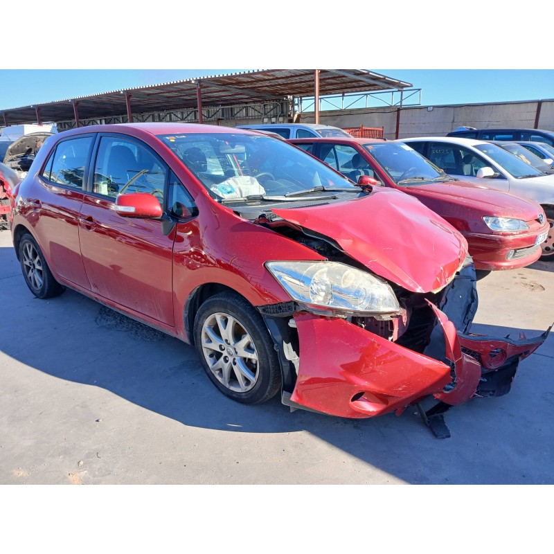 toyota auris (_e15_) del año 2012