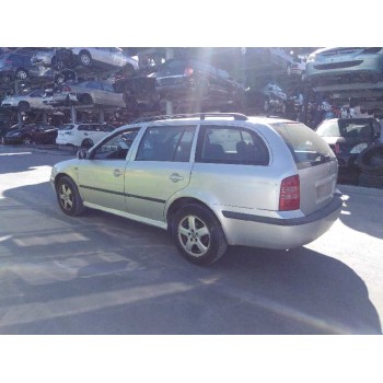 skoda octavia combi (1u5) del año 2001