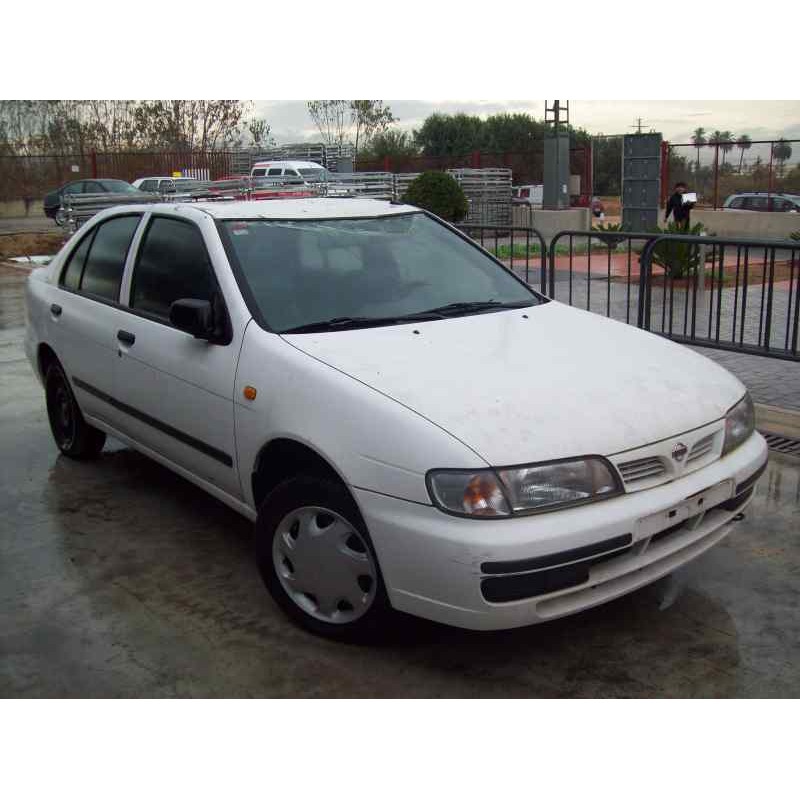 nissan almera (n15) del año 1995