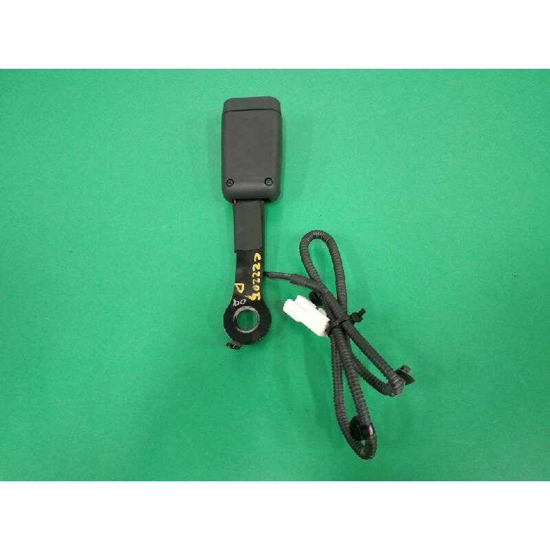Recambio de enganche cinturon derecho para hyundai ix20 gls comfort referencia OEM IAM DELANTERO Recambio de enganche cinturon derecho para hyundai ix20 gls comfort referencia OEM IAM DELANTERO