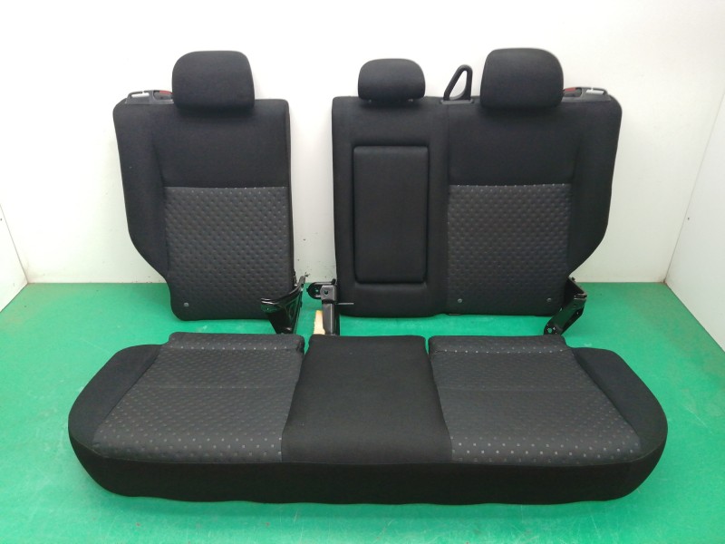 Recambio de asientos traseros para mitsubishi asx (ga0w) 1.8 di-d cat referencia OEM IAM   