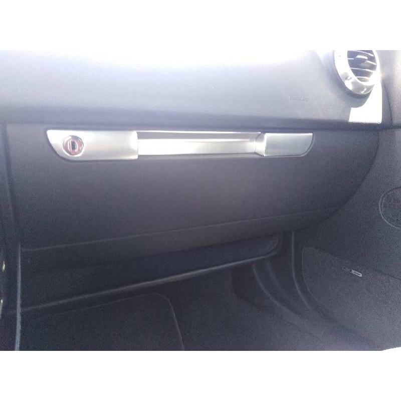 AUDI TT (8N3) 1998