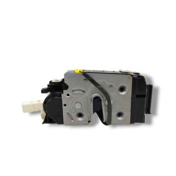 CERRADURA PUERTA TRASERA IZQUIERDA A2047302735 