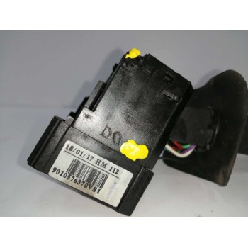 Recambio de mando luces para dacia duster laureate 4x2 referencia OEM IAM 9010576370  