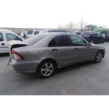 mercedes-benz clase c (w203) berlina del año 2006