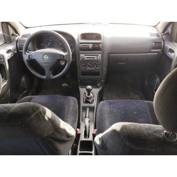 opel astra g berlina del año 1999