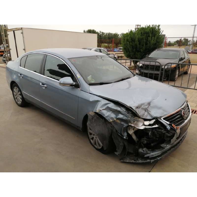 VOLKSWAGEN PASSAT BERLINA (3C2)