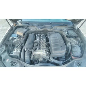 mercedes-benz clase e (w211) berlina del año 2004