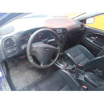 volvo v40 familiar del año 2003