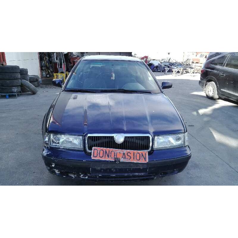 SKODA OCTAVIA BERLINA (1U2)