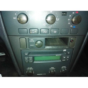 volvo v40 familiar del año 2003