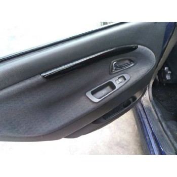 volvo v40 familiar del año 2003