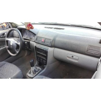 skoda octavia berlina (1u2) del año 1999