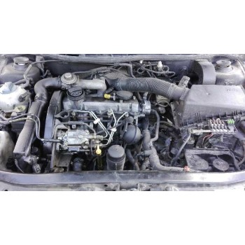 skoda octavia berlina (1u2) del año 1999